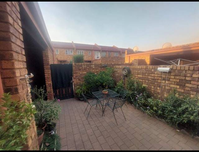 2 BEDROOM APARTMENT FOR SALE IN DORANDIA